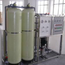 1T反滲透設(shè)備及其廠家在環(huán)保設(shè)備領(lǐng)域的重要性